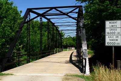 Brushy_creek_old_bridge_CR_456_o